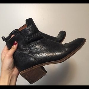 Madewell Black Genuine Leather Ankle Booties🖤